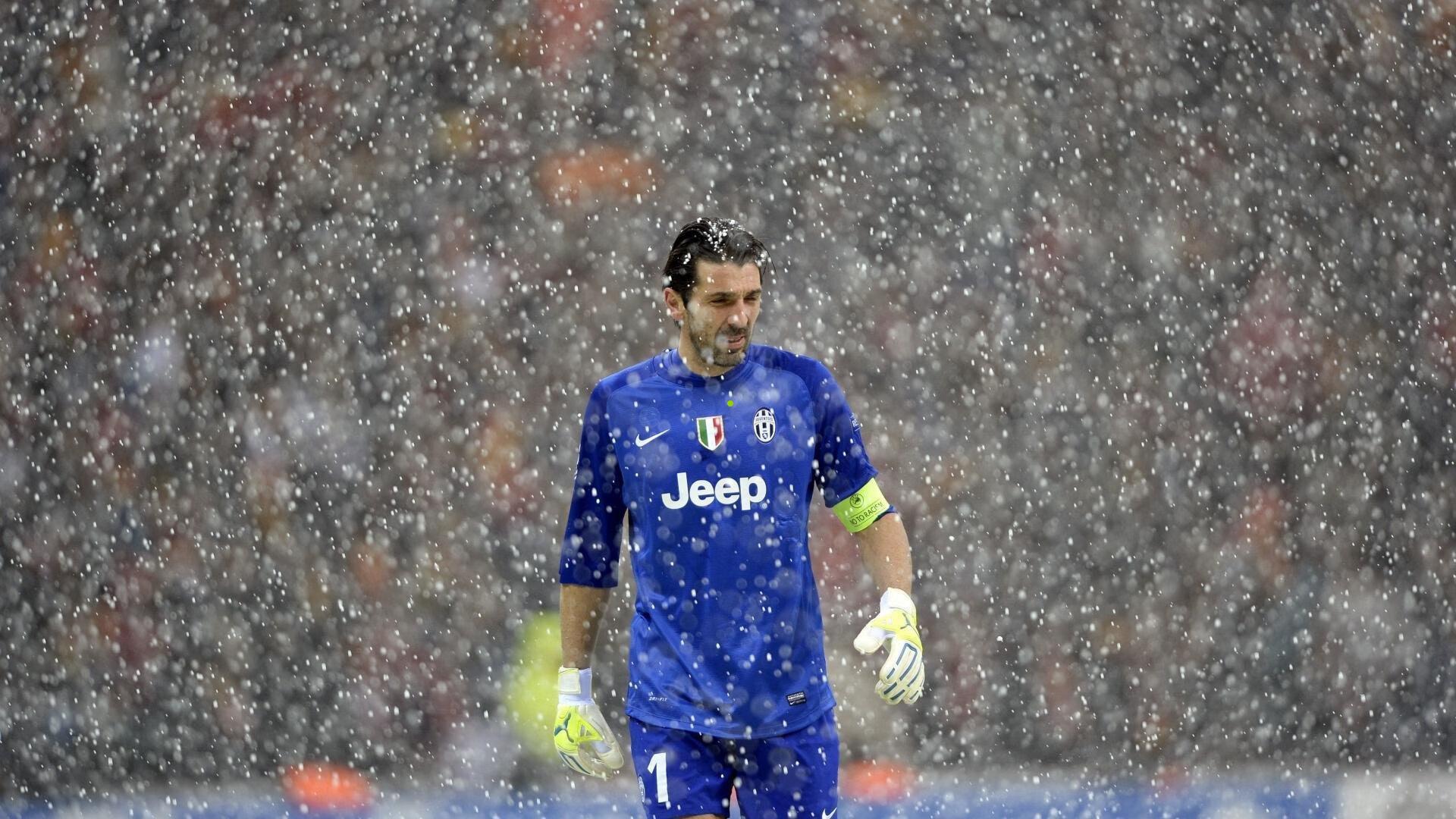 【爱游戏官网】连续两场助攻闪耀绿茵，童磊谦逊致敬队内老将