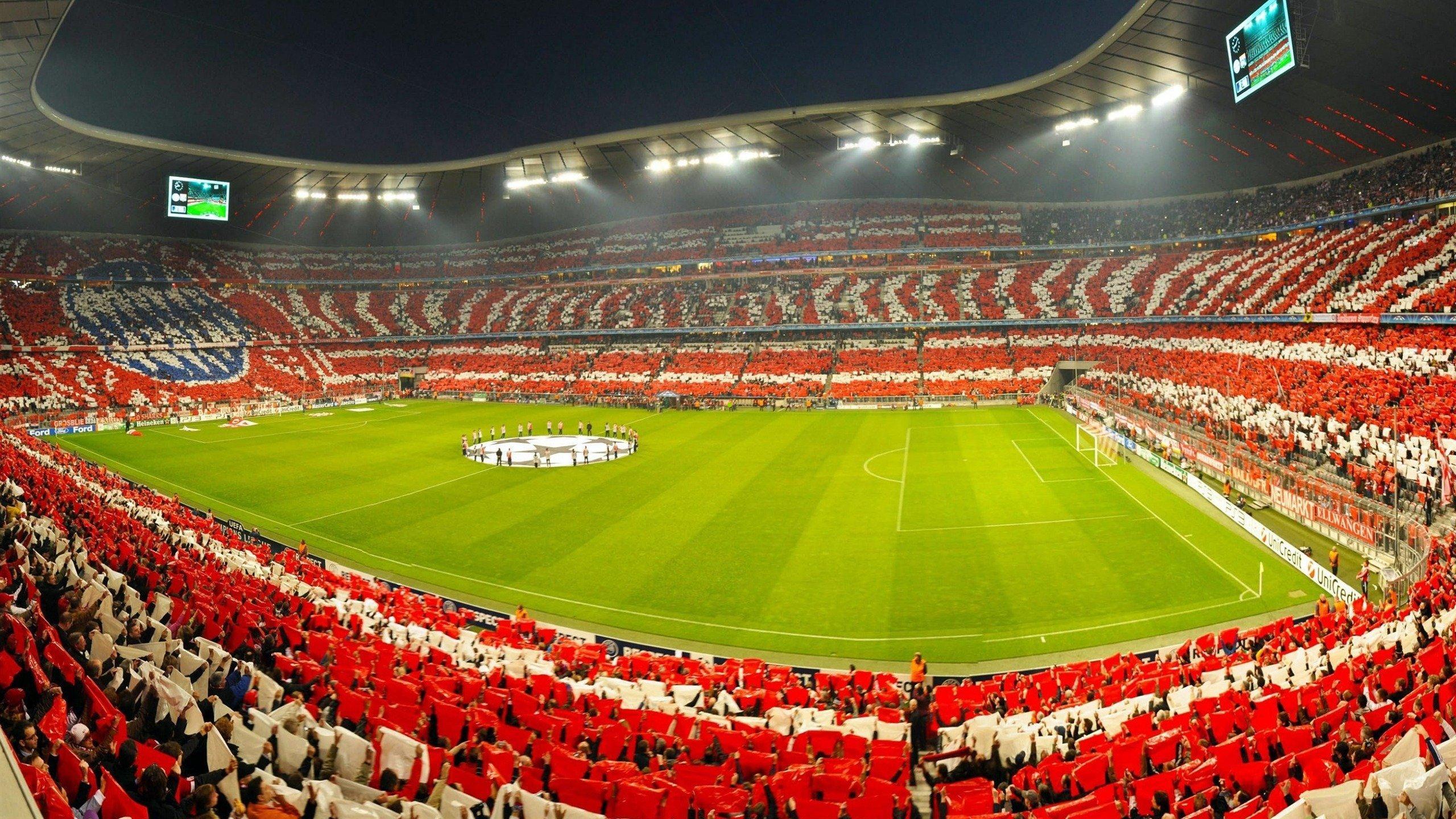 体育早报，59万人口小国缔造足球传奇，荣耀之夜照亮世界